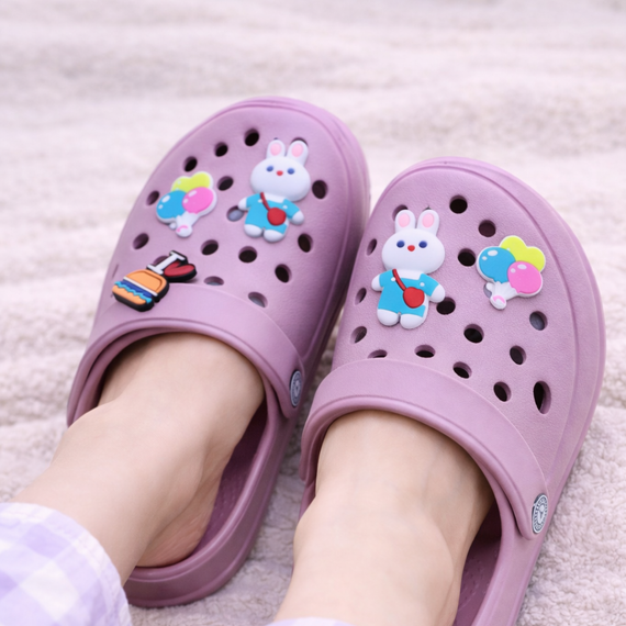 Chala tipo Crocs de Mujer con Pines