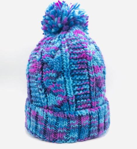 Gorro de lana jaspeado trenzado